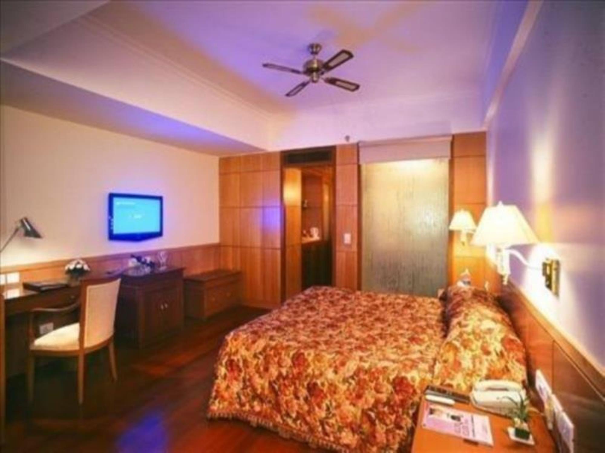 Hotel Jaypee Vasant Continental Neu-Delhi Exterior foto A room at the hotel